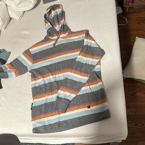 Vissla striped long sleeve with hood